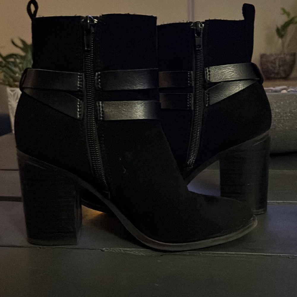 Madden Girl Elliot Booties - Picture 5 of 10